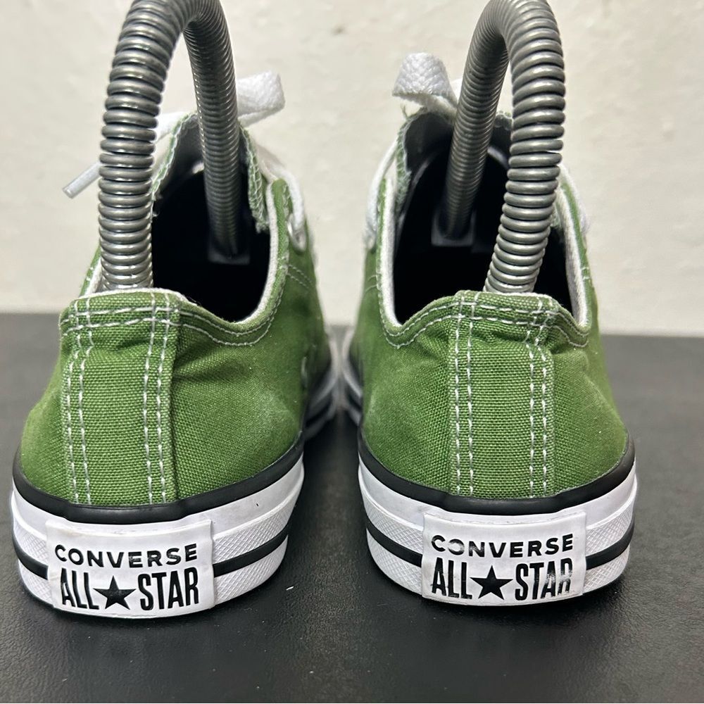 Converse Chuck Taylors, Green and White Sneakers youth size 2 - Picture 4 of 10